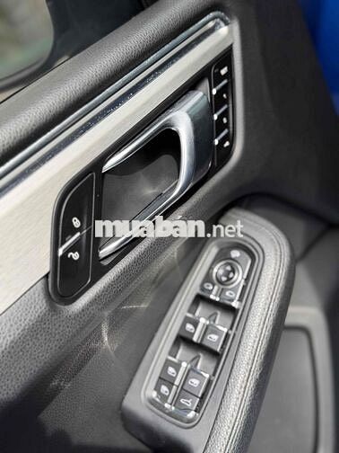 Porsche Macan 2016 Xanh nhạt SUV
