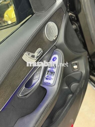 Mercedes-Benz C300 AMG 2020 Đen 74086 km