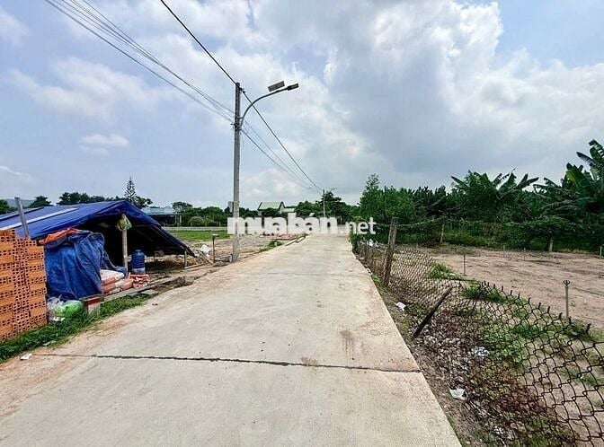 Ngộp bank cần bán gấp lô đất cách biển chỉ 4km giá chỉ 950tr
