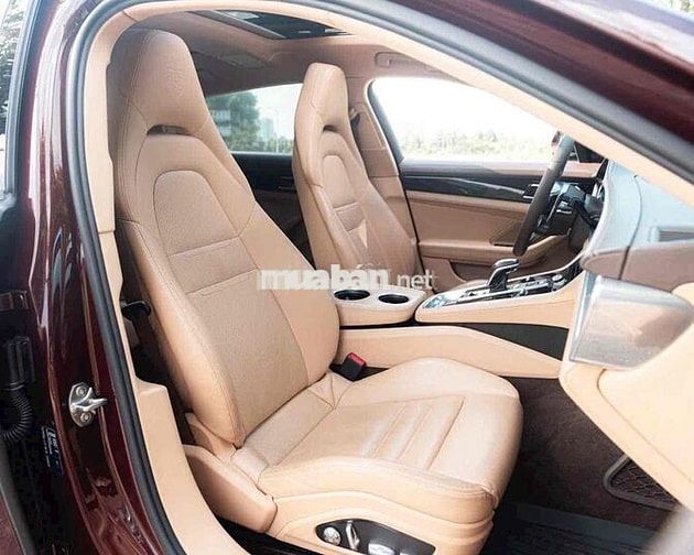 Porsche Panamera 4 Executive Model 2019 Đỏ/Be còn