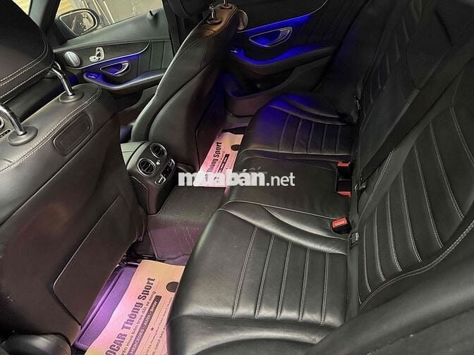 Mercedes-Benz C300 AMG 2020 Đen 74086 km
