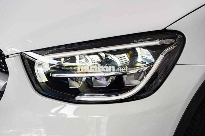 Mercedes GLC200 Sx 2022 Trắng/kem 34.000 km