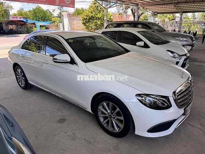 Mercedes E200 2019 Lướt 29.000km Siu Đẹp