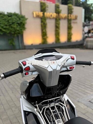 Honda Airblade 125 4Val 2024 Xám Bạc 10.000 Km