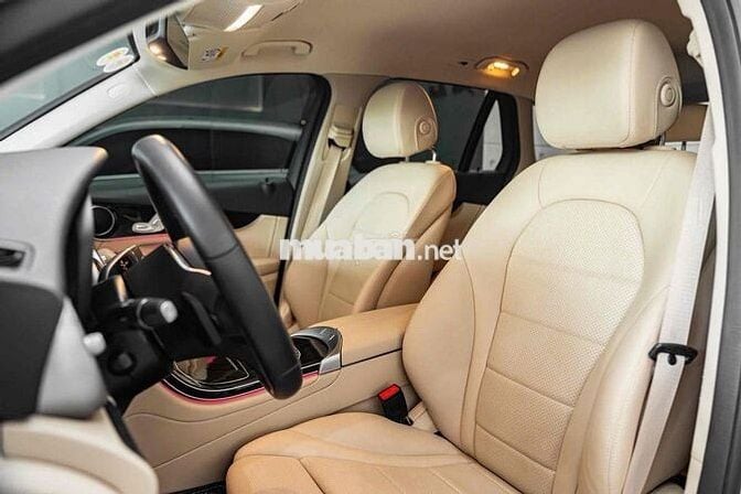 Mercedes GLC200 Sx 2022 Trắng/kem 34.000 km