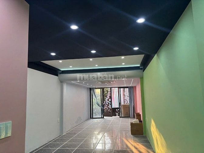 Cho thuê toà nhà mặt tiền đường số 8 có thang máy+tầng hầm 5 lầu 47tr