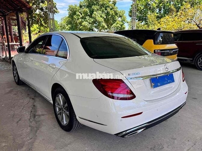 Mercedes E200 2019 Lướt 29.000km Siu Đẹp