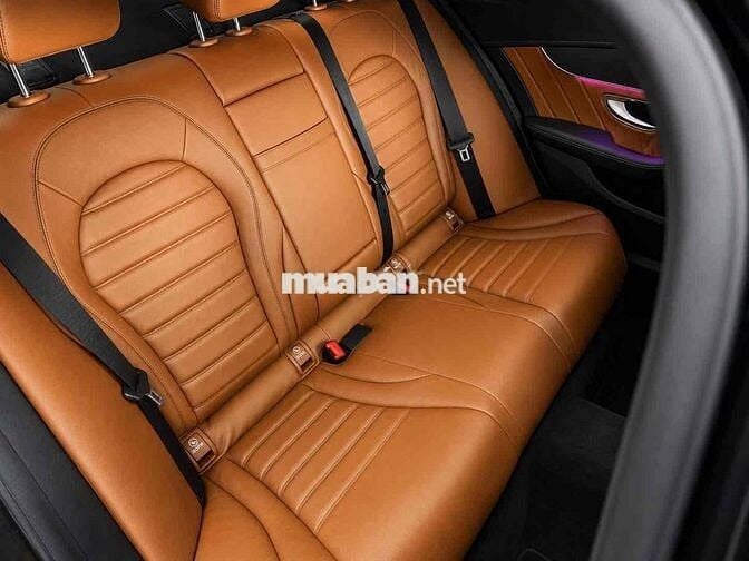 Mercedes C300 AMG Facelift 2019 Đen/Nâu - 6v6 km