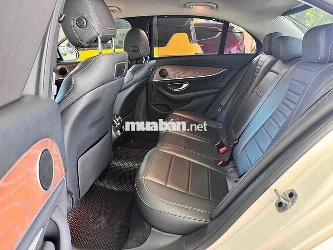 Mercedes E200 2019 Lướt 29.000km Siu Đẹp