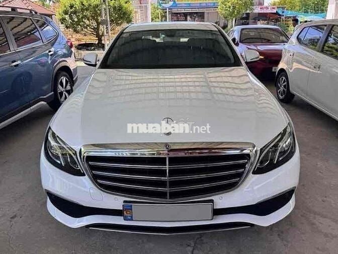 Mercedes E200 2019 Lướt 29.000km Siu Đẹp