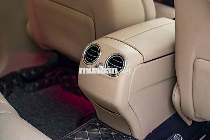 Mercedes GLC200 Sx 2022 Trắng/kem 34.000 km