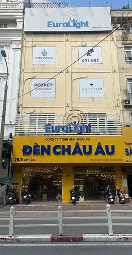 Tuyển Kỹ Thuật Lắp Đặt Đèn Trang Trí Và Chiếu Sáng