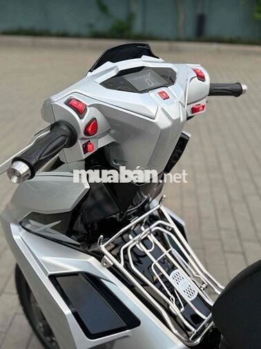 Honda Airblade 125 4Val 2024 Xám Bạc 10.000 Km