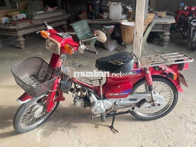 Honda Super DH 88 Đỏ Cổ điển