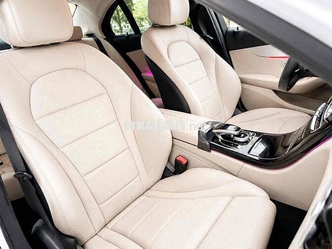 Mercedes C180 sản xuất 2020 Trắng/Kem 69.000 km