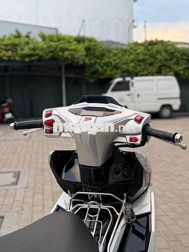 Honda Airblade 125 4Val 2024 Xám Bạc 10.000 Km