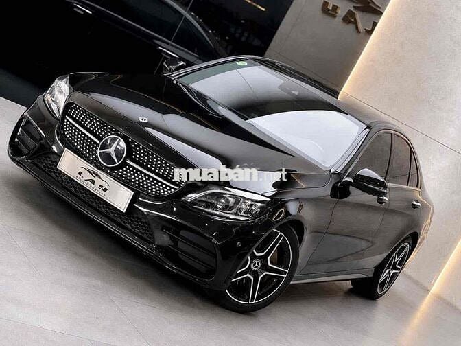 Mercedes C300 AMG Facelift 2019 Đen/Nâu - 6v6 km