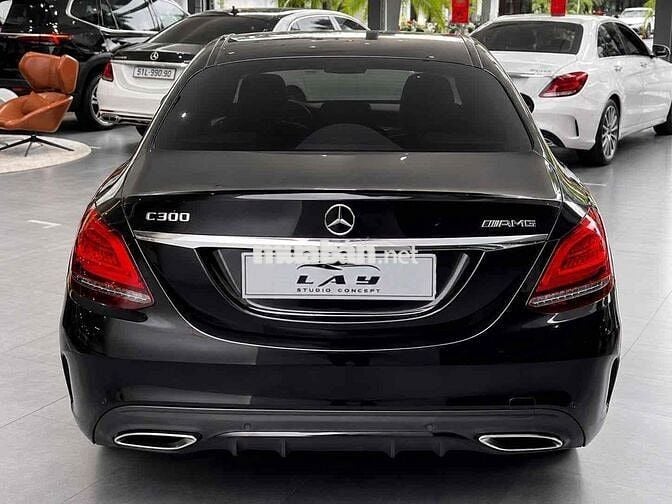 Mercedes C300 AMG Facelift 2019 Đen/Nâu - 6v6 km