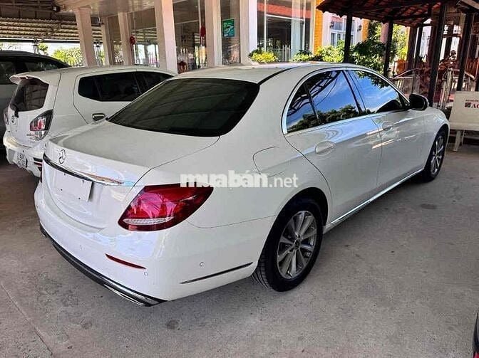 Mercedes E200 2019 Lướt 29.000km Siu Đẹp