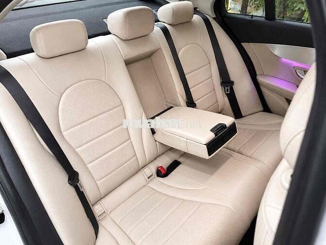 Mercedes C180 sản xuất 2020 Trắng/Kem 69.000 km