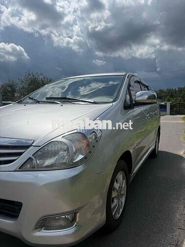 Toyota Innova G 2010 Số sàn Bạc