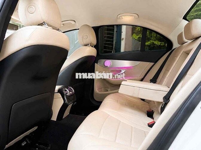 Mercedes C180 sản xuất 2020 Trắng/Kem 69.000 km
