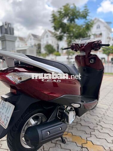 Honda Lead 125 màu Đỏ chưa rớt đầu