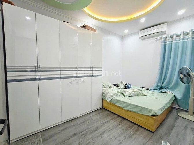 Bán gấp căn nhà 4 tầng ở Bình Thạnh