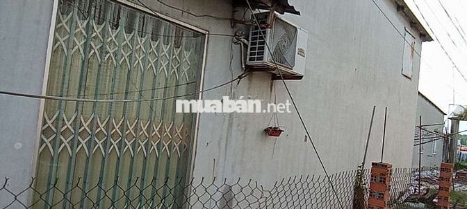 cần bán miếng đất mặt tiền gần trường Trương Tùng Quân