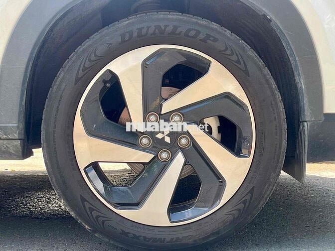 Mitsubishi Premium 2024. chất xe quá cọp. 1 chủ