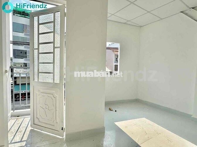 NHÀ TRỌ TRỐNG GIÁ RẺ mặt tiền Cao Lỗ sát Parc Mall Giáp Q5,Q10