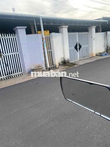 nhà cấp 4 đối diện bờ hồ thị trấn phước bửu- xã Hồ Tràm 250m2 sổ hồng