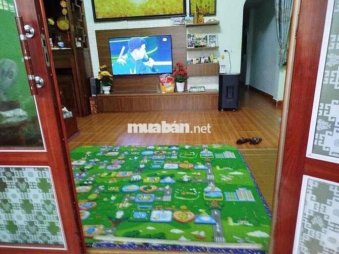BÁN ĐẤT TẶNG NHÀ CẤP 4 200m vuông
