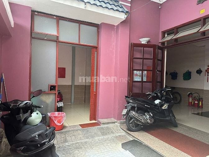 Giảm 5 tỷ bán gấp nhà ngang 9 mét ngay Trần Não. Giá chỉ 31 tỷ bớt lộc
