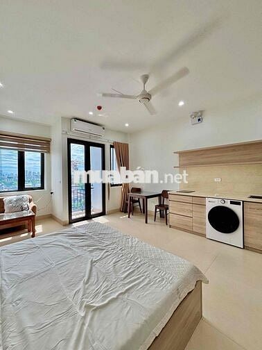 Studio mặt đường võ chí công, siêu rộng 6x mới tinh, full nội thất
