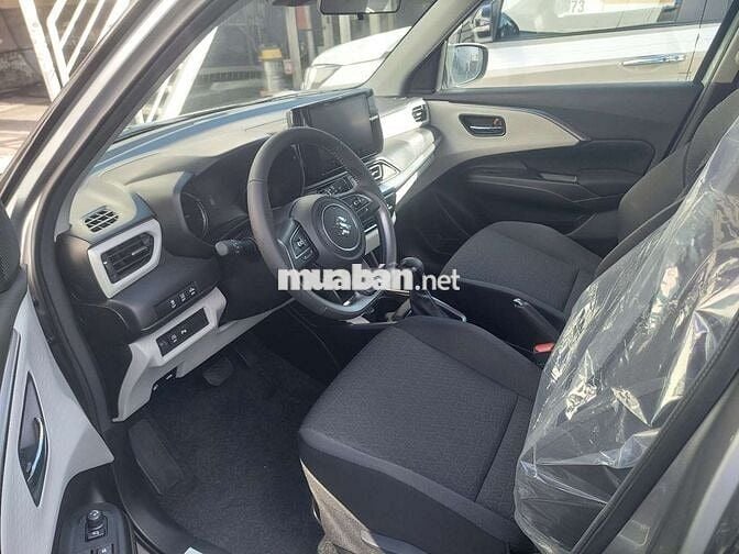 Suzuki Swift Hybrid 2026 Xám bạc giao ngay