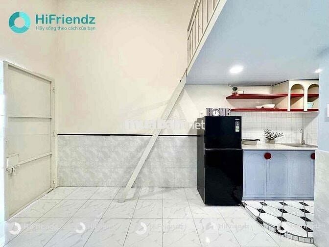 Phòng trọ gác cao ban công ngay đại học Luật, Gigamall