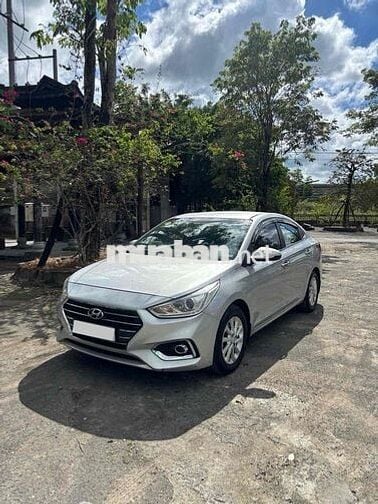 Hyundai Accent 2018 Số sàn bản đủ nguyên zin
