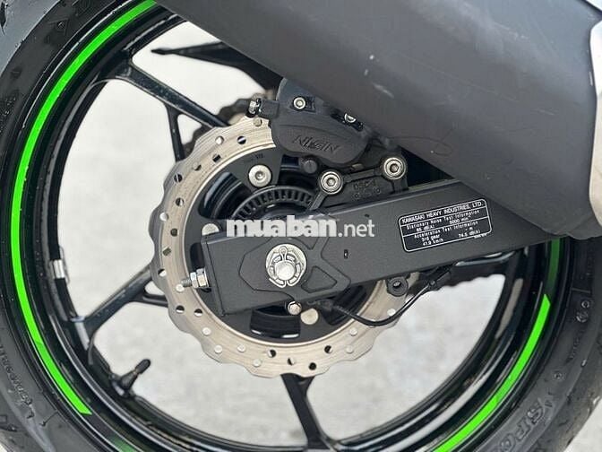 Kawasaki Ninja 400