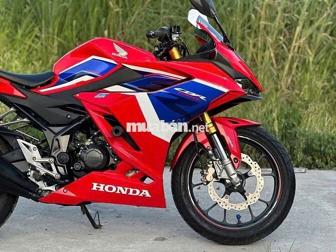 Honda CBR150R màu Đỏ