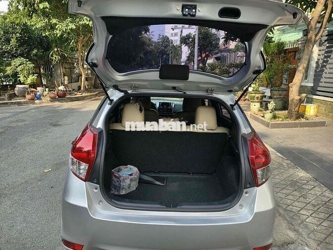 Toyota Yaris Bạc 5 chỗ