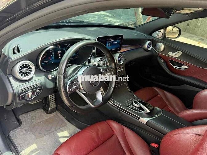 Mercedes-Benz C300 AMG Facelift 2019 Đen 53000 km
