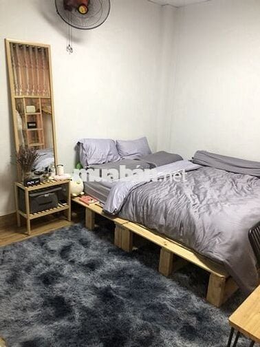 Nhà nguyên căn full nội thất 8Tr/th gần chợ trung tâm, an ninh. Q11