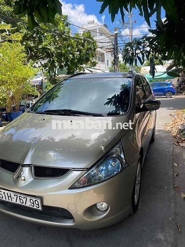 Mitsubishi Grandis 2009 Vàng cát 7 chỗ