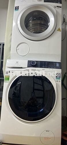 Nhà nguyên căn full nội thất 8Tr/th gần chợ trung tâm, an ninh. Q11