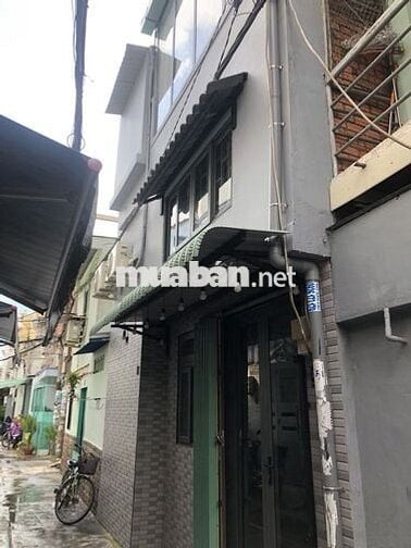 Nhà nguyên căn full nội thất 8Tr/th gần chợ trung tâm, an ninh. Q11