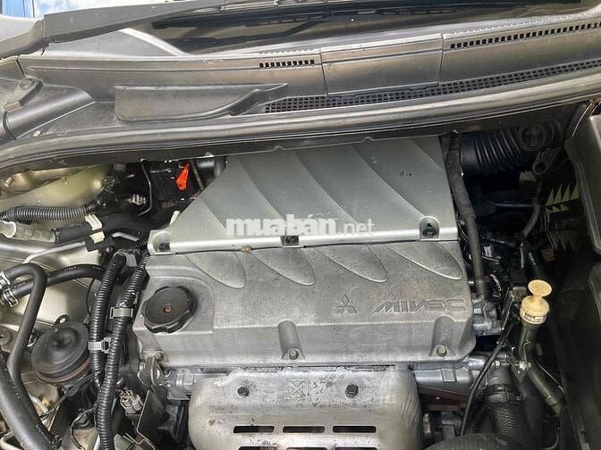 Mitsubishi Grandis 2009 Vàng cát 7 chỗ