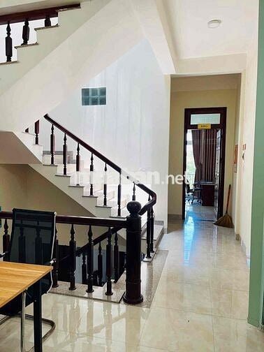 Cho thuê nhà 3 tầng đảo 2 Hoà Xuân đấu lưng Nguyễn Phước Lan