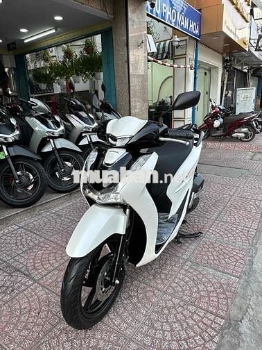Honda SH 150i Form 2022 Trắng BSTP Chính Chủ