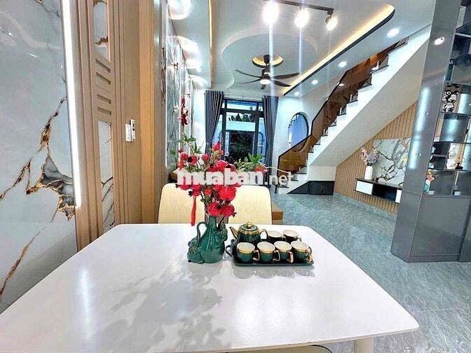Nhà đẹp sân vườn ở Mỹ Lộc, Cần Giuộc mặt tiền đường nhựa